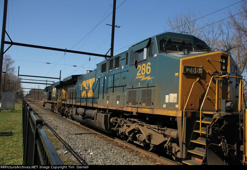 CSX 286 on I158